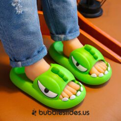 Diapositivas antideslizantes de dinosaurios para niños pequeños