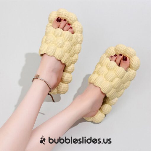 Open-Toe White Bubble Slides - Bild 2